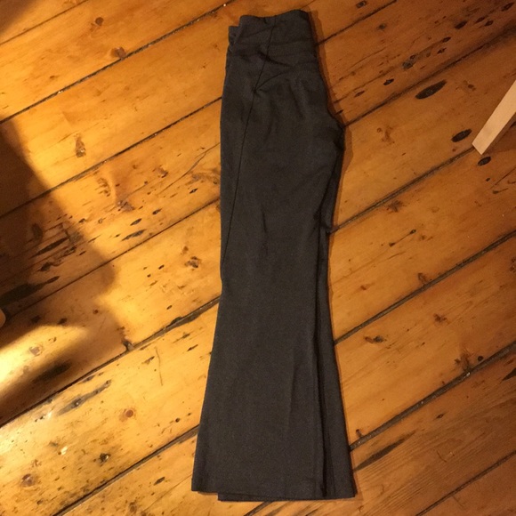 Charcoal Grey Lululemon Leggings - Picture 4 of 4